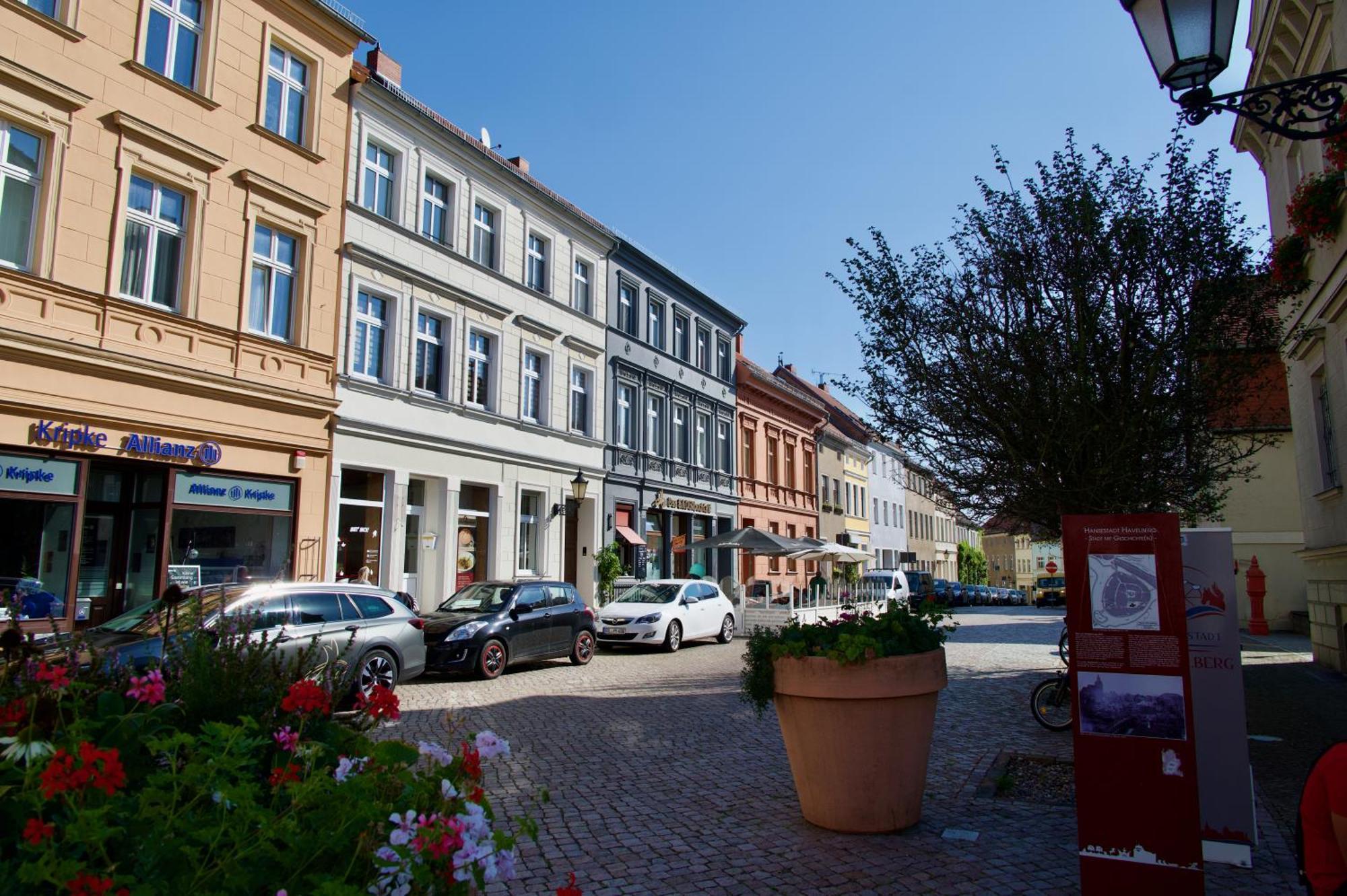 Das Bilderbuchcafe - Ferien Apartment No 5 - Markt 7 Havelberg Exterior photo