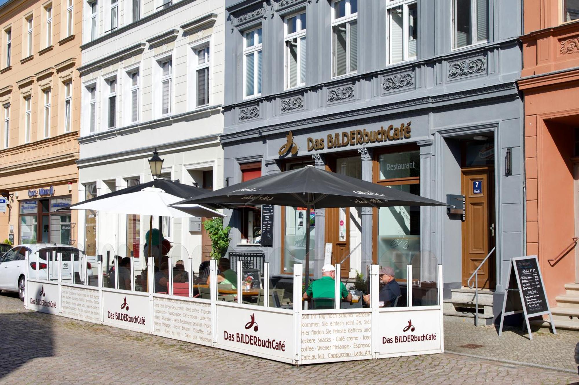 Das Bilderbuchcafe - Ferien Apartment No 5 - Markt 7 Havelberg Exterior photo
